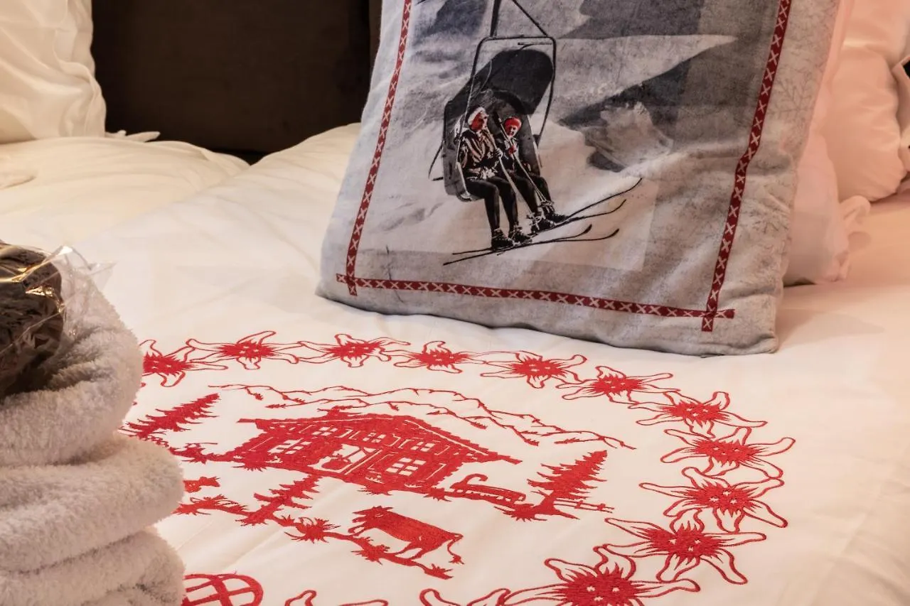 Les Monts Charvin Hotel Courchevel